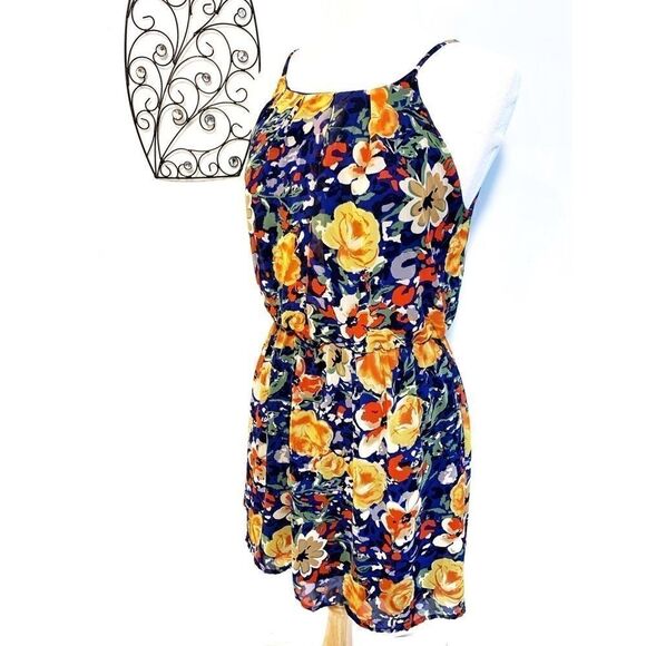 NWOT Runway Story Mini Dress - Picture 1 of 5